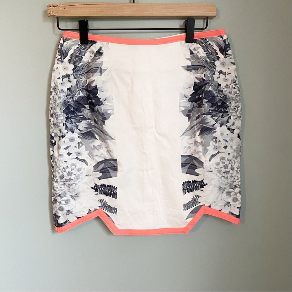 Floral Print Neon Trim Geometric Cut Mini Skirt